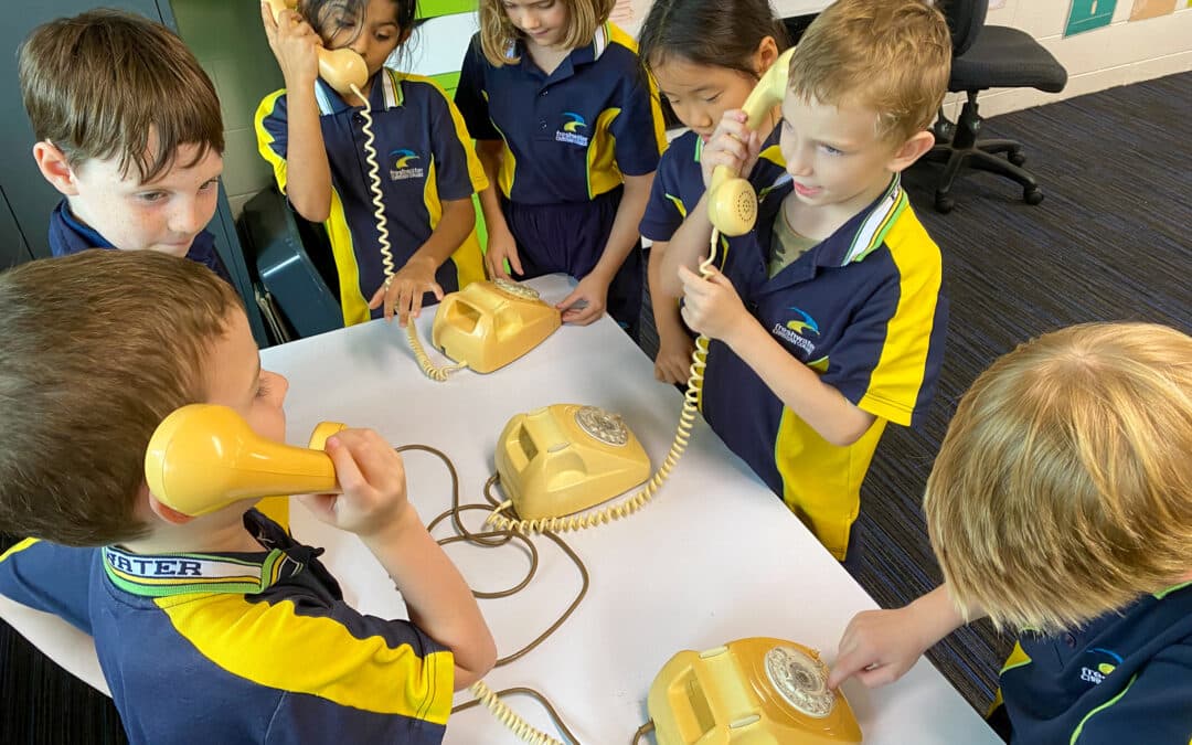 Primary School Students Explore History Through Interactive Museum